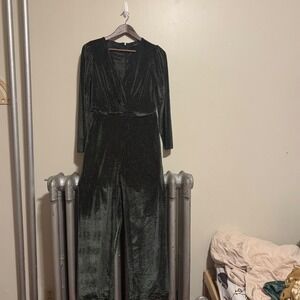 MADAME Velvet Wide Leg Jumpsuit Emerald Green Christmas Holiday Neck Long Sleeve